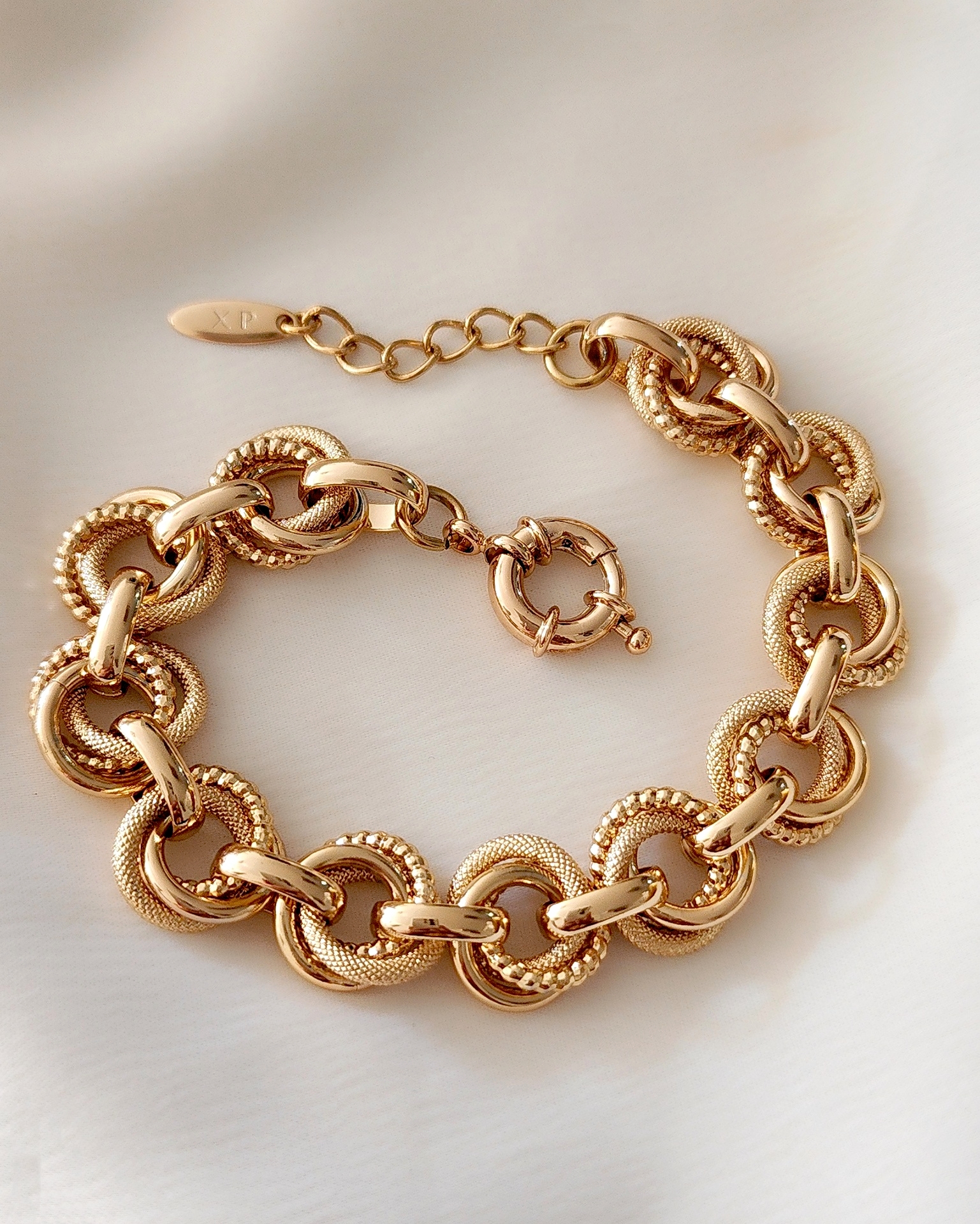 2025-09-15 13_42_41.087+0330 دستبند دنیز XUPING - تصویر 1