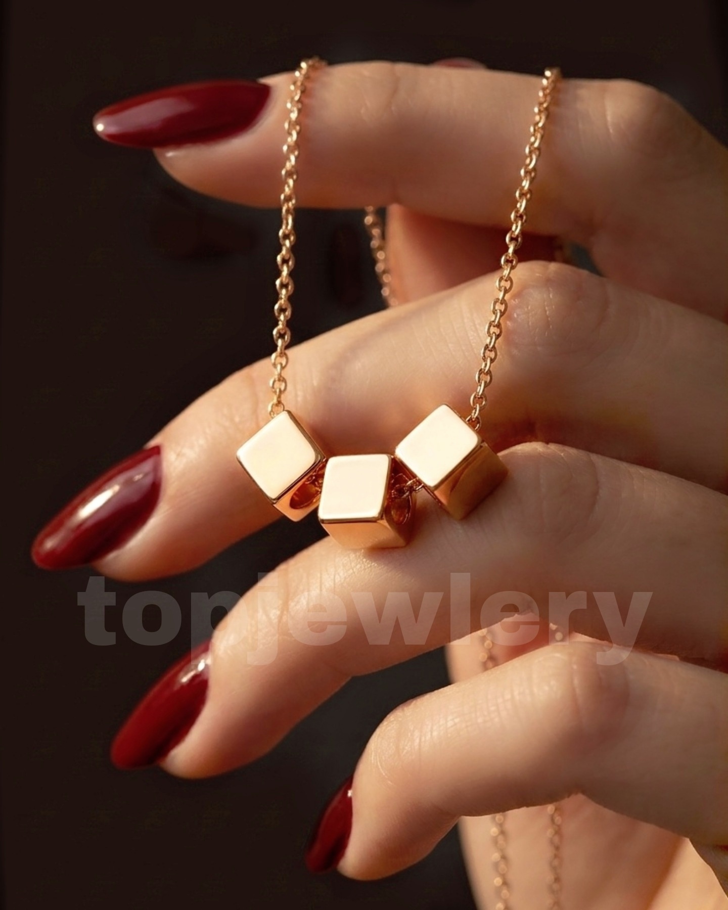Picsart_26-04-22_13-35-01-411 گردنبند مکعب XUPING - تصویر 1